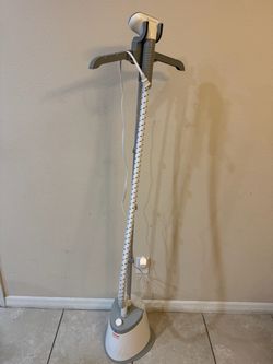 Upright Garment Steamer, Professional Steamer, Wrinkle-Removing Steamer