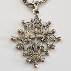 Pendant On 24inch Chain