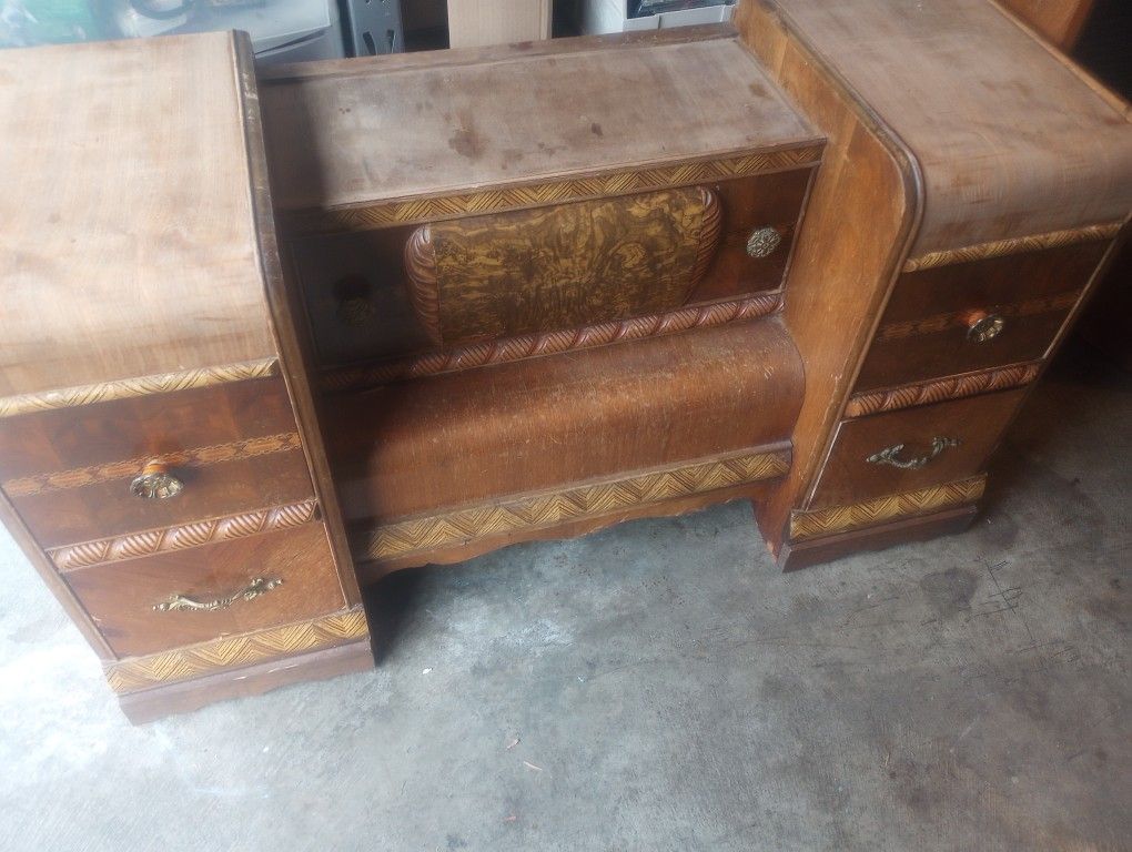 Antique Vanity Dresser