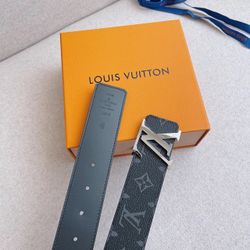 Womens Louis Vuitton belt for Sale in City Of Industry, CA - OfferUp