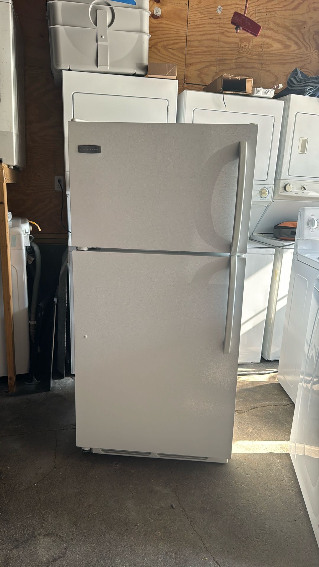Frigidaire Refrigerator 