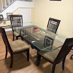 Dining Room Table And Four Chairs 