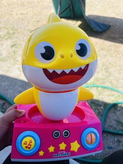 Baby Shark Dancing
