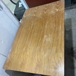 Mesa Madera Y Patas De Metal