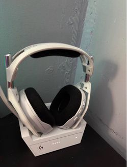 Logitech Astro a50x in white with playsync
