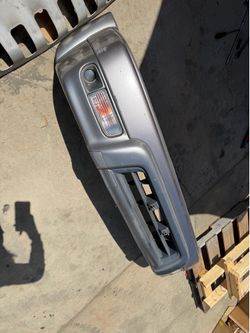 3rd gen Toyota 4runner limited front oem bumper