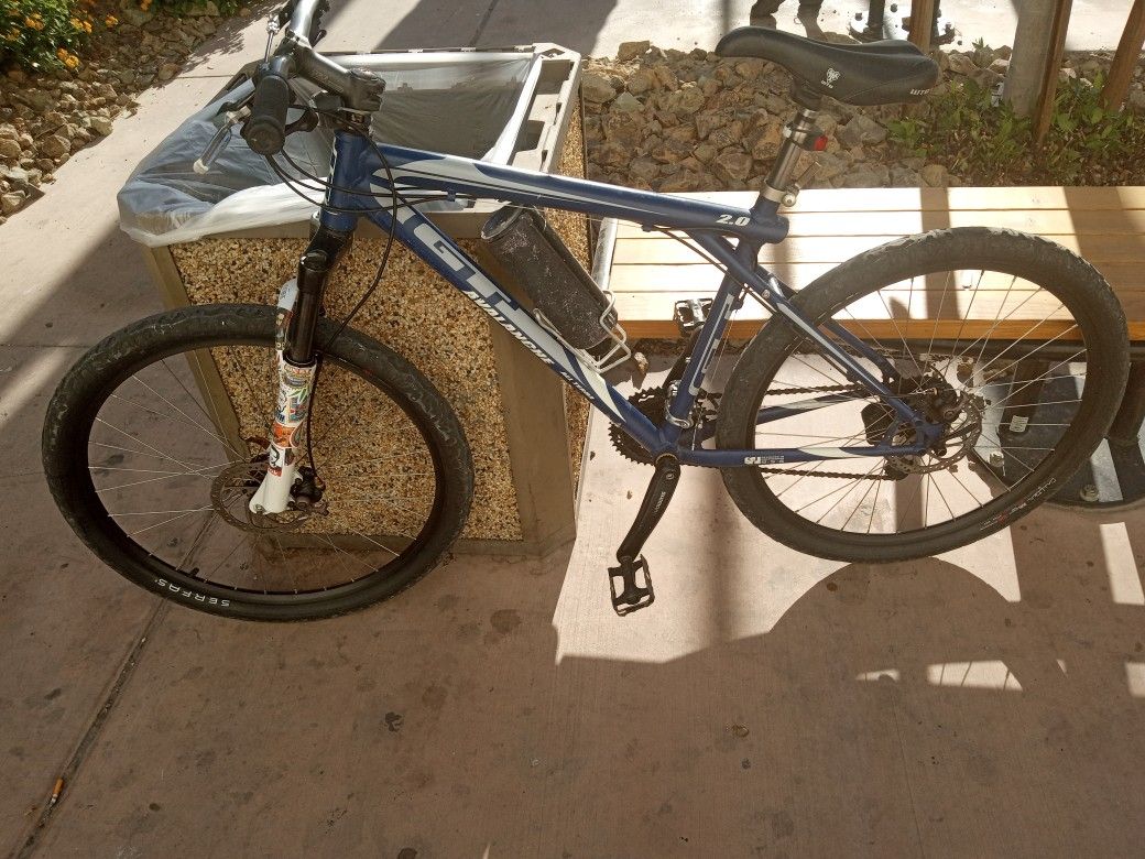 Gt avalanche 2.0 outlet all terra mountain bike
