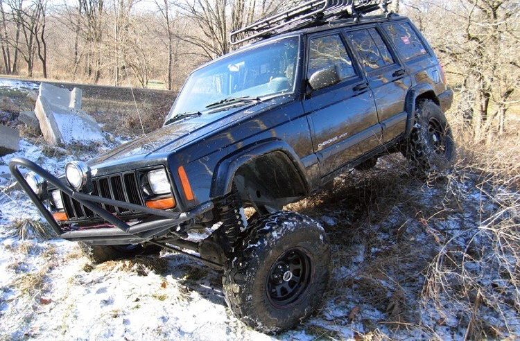 4.5in Jeep Cherokee XJ Suspension Lift Kit Installation Available