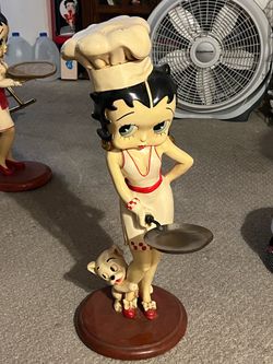 Vintage Betty Boop chef with pan