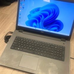 Dell Inspiron 5755  AMD A6-7310 APU 12gb Ram 256gb SSD Win 11