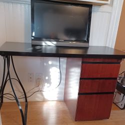 Excellent Desk And File Cabinet With Key