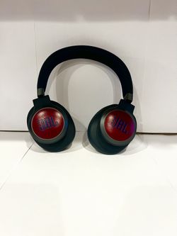 JBL live 650 headphones