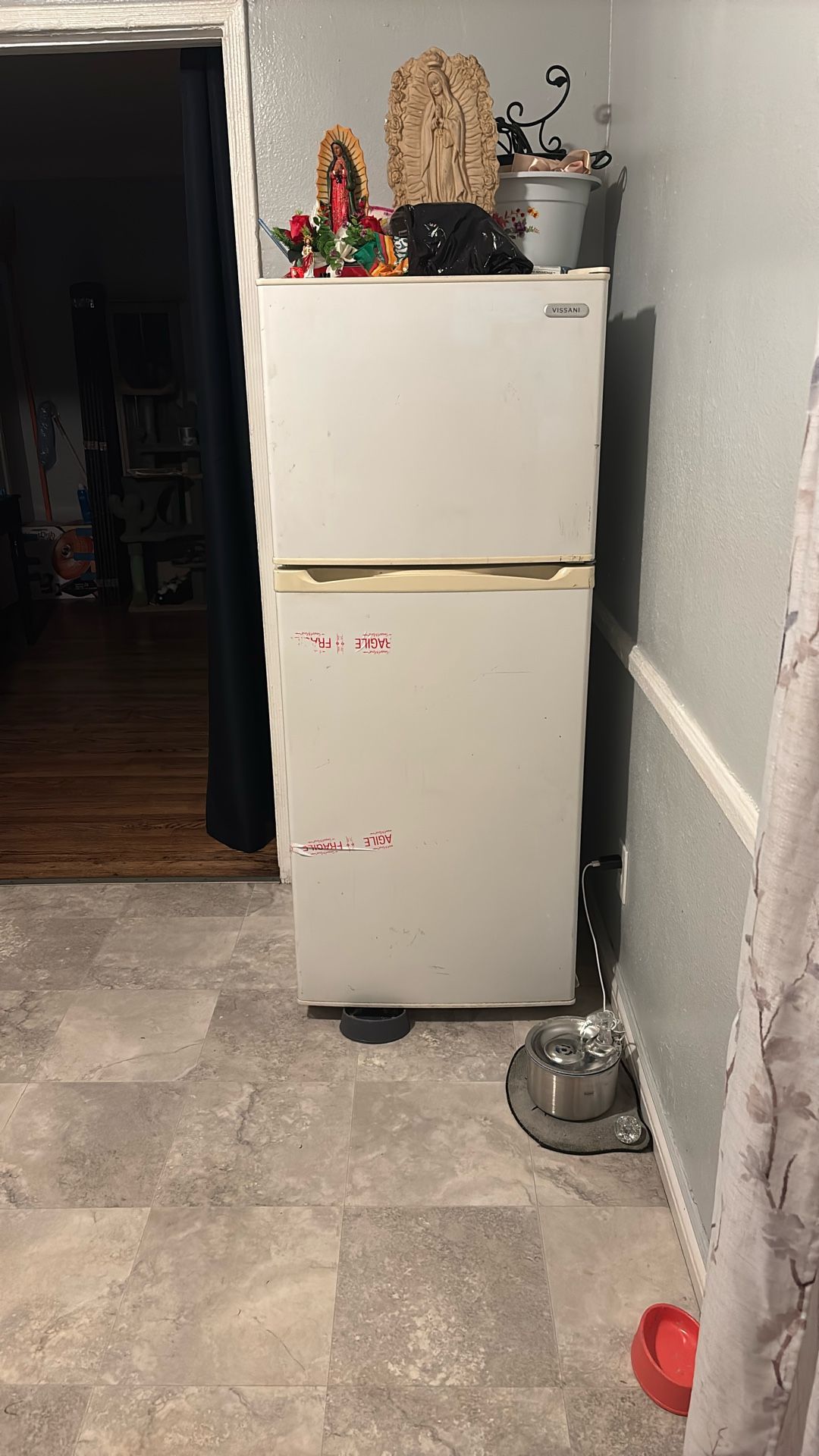 Refrigerator