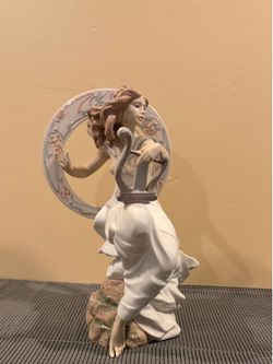 Lladró “Melody” #6513 Limited Edition Signed Porcelain Figurine