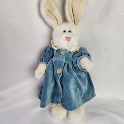 Vintage Boyds Bears Jenna D. Lapinne Bunny Rabbit. 11" tall. 