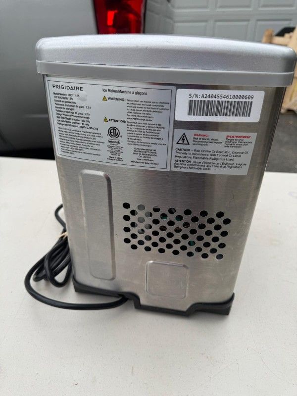 Frigidaire Ice Maker