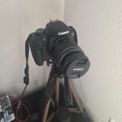 Cannon Eos T7 Rebble Combo 