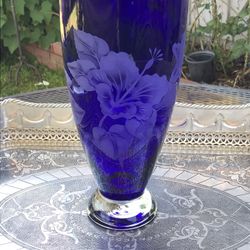 VINTAGE VASE