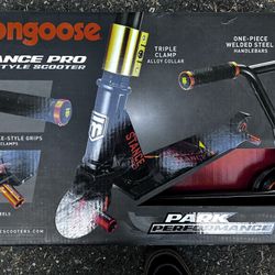 Mongoose Stance Pro freestyle Scooter