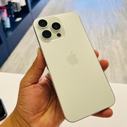 iPhone 15 pro Max unlocked 256GB