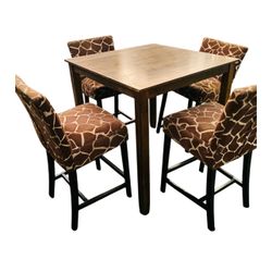 Bar stools with a giraffe print upholstery and black legs(4)(chairs only)