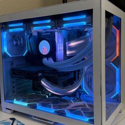Whiteout Custom Gaming PC