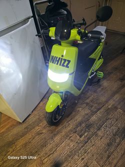 Electric scooter