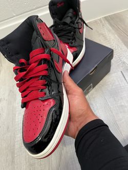 JORDAN 1 BREADS SIZE 8