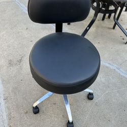 Swivel Chair 
