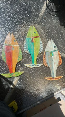 Coastal wooden fish wall art