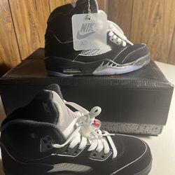 Jordan 5 Metallics 