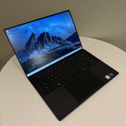 Dell Precision 5570 Laptop- i5 12th Gen/16gb Ram/Windows 11