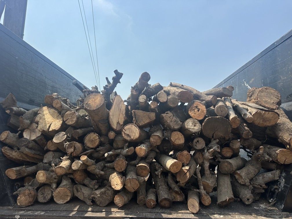 Dry Split Almond Mix Firewood!!!Ready Too Burn Seasoned Wood!!!