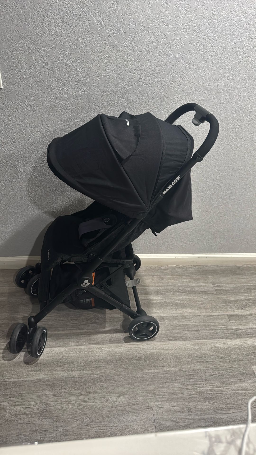 Maxi -  Cosi Light Weight Stroller 