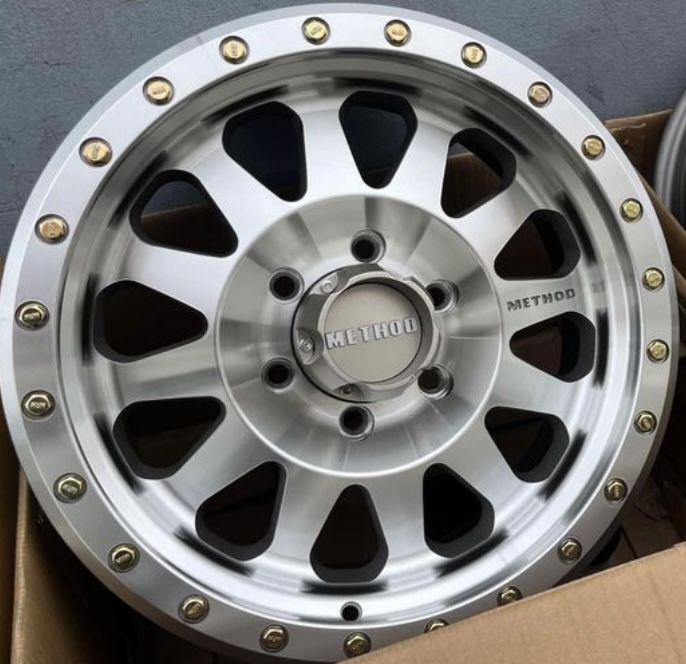Method Mr 304 Double Standard Machine Silver 17x8.5 6x139.7 + 0 Offset Wheels For Gmc - Silverado- Tacoma 🔥🔥🔥