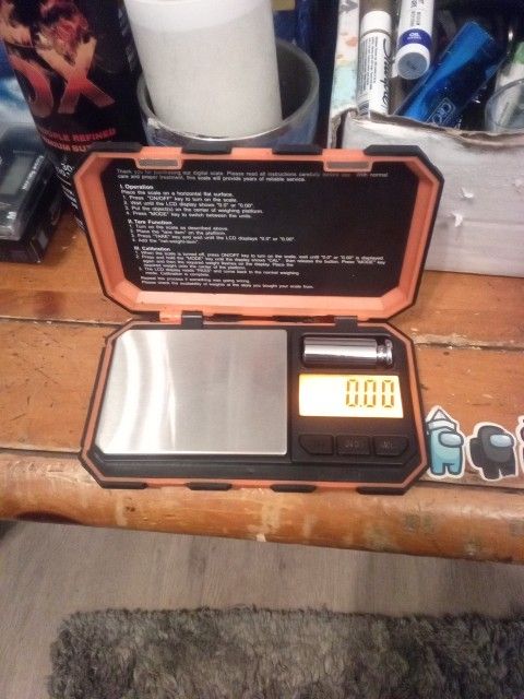 Deluxe Digital Pocket Scale With Calibration Weight 