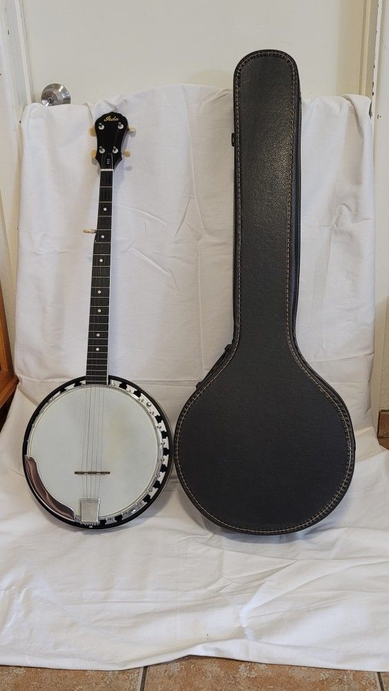 Iida 225 Vintage 5-string Banjo With Resonator
1976