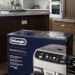 De’Longhi Magnifica Plus ECAM32070SB – Brand New in Bo