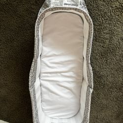 Baby Delight Snuggle Nest