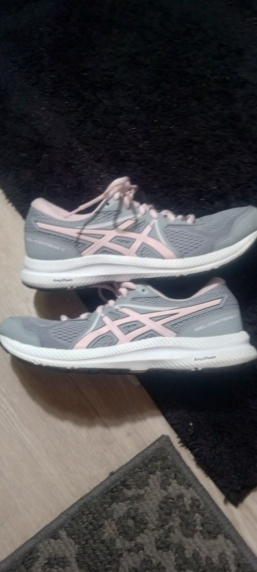 Like New)Women's ASICS GEL CONTEND7 RUNNING SHOES SZ 9.5