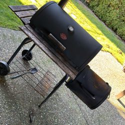 Char Griller Bbq Grill Smoker  With Side Box Free