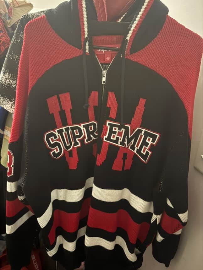 Supreme Hoodie