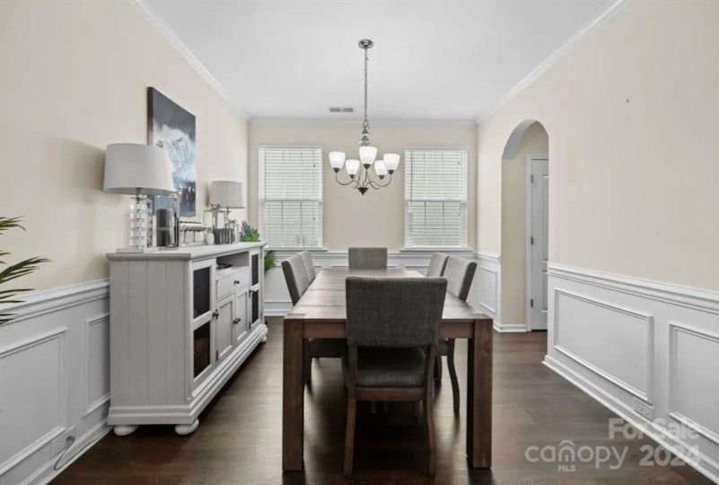 Dining Table With Extension and Chairs