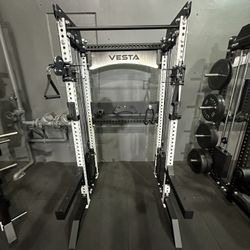 Vesta Fitness PRO SERIES Ultimate Half Rack Functional Trainer/Smith Machine