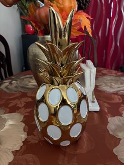 Pineapple ceramic