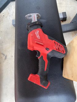 Milwaukee hacksaw