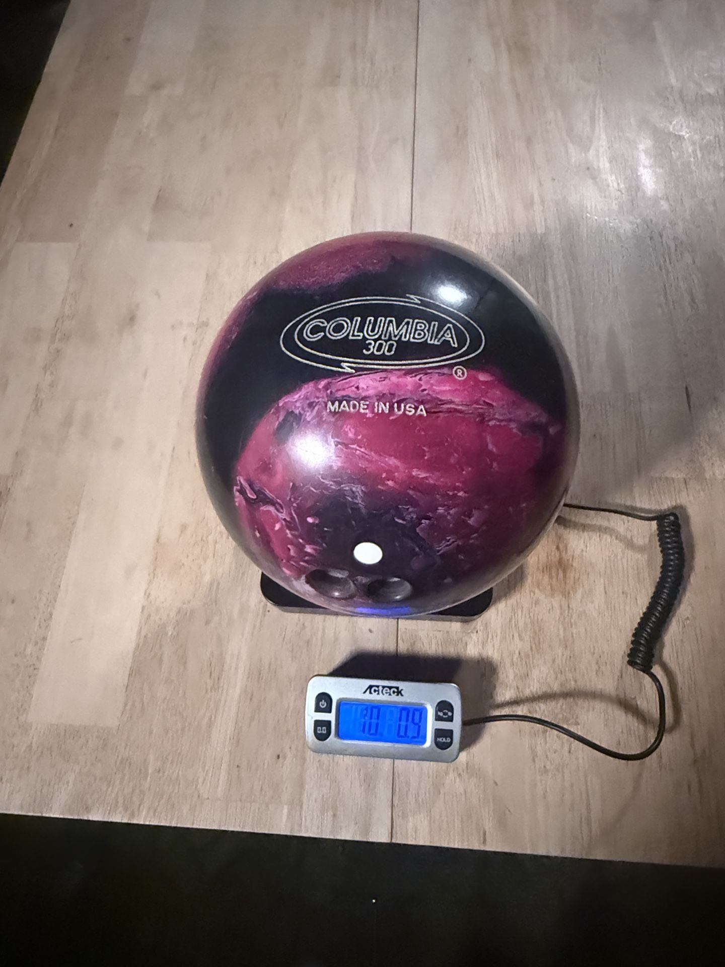 Columbia 300 Freeze Bowling Ball