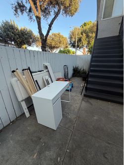 FREE FULL BED FRAME/ IKEA DESK