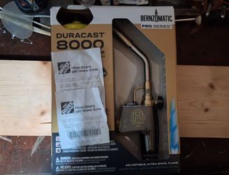 Bernzomatic Duracast 8000 Pro Series Torch with gift receipt