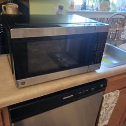 AIR FRY COOK MICROVEN AIR FRY SENOR COOKING CONTROL 